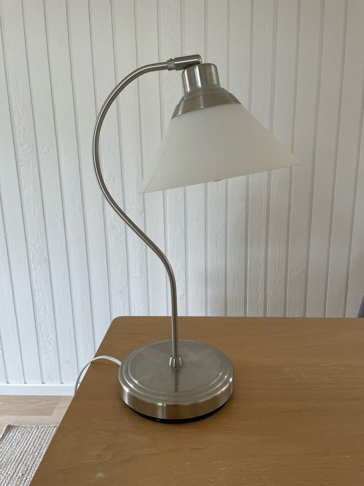 Skrivebordslampe Ikea