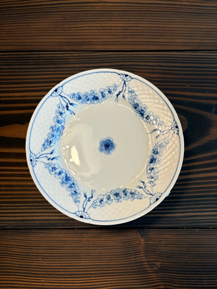 Porcelæn, Dyb tallerken , Bing og