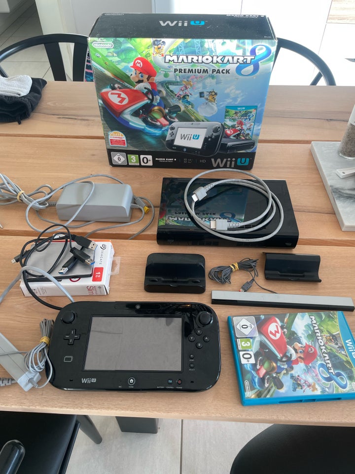 Nintendo Wii U Premium Pack 32gb