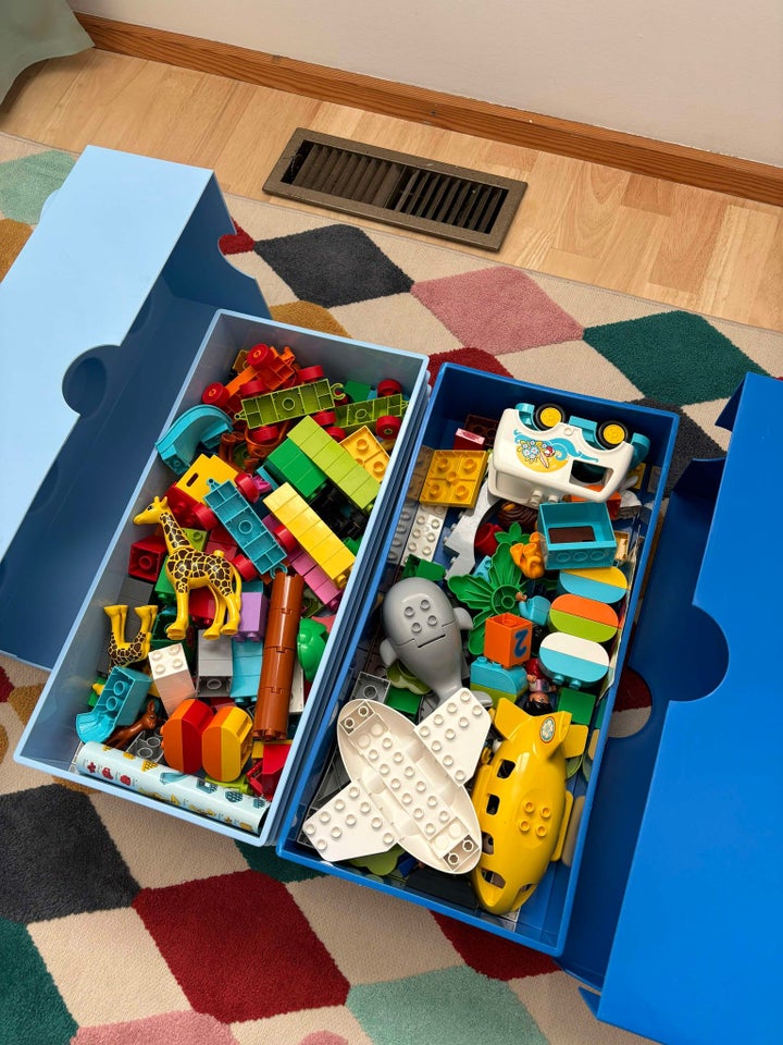 Lego Duplo, Lego kasser med Lego