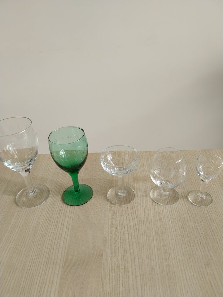 Glas, Kirsten Pil, div. glas