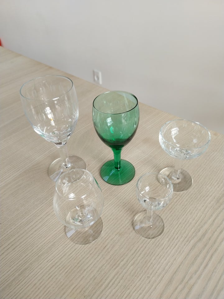 Glas, Kirsten Pil, div. glas