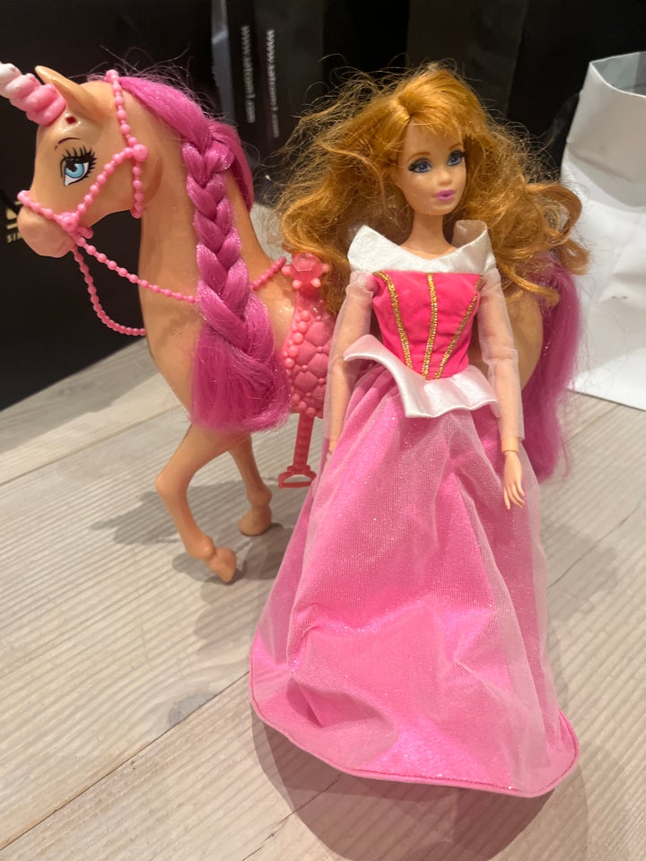 Barbie, Barbie og unicorn