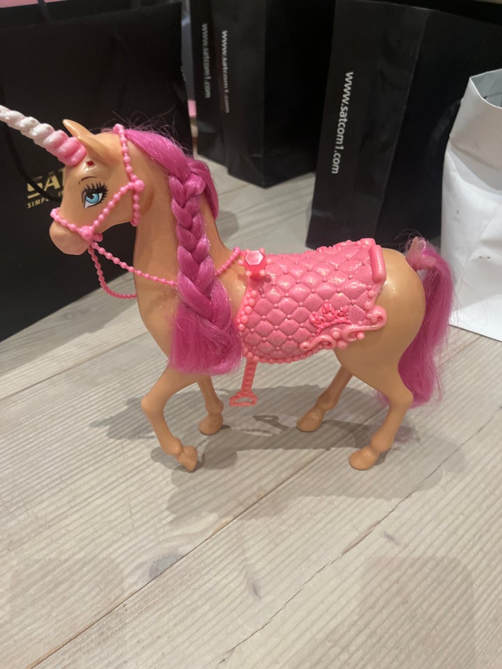 Barbie, Barbie og unicorn