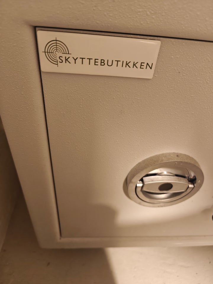 Våbenskab, Skytte butikken