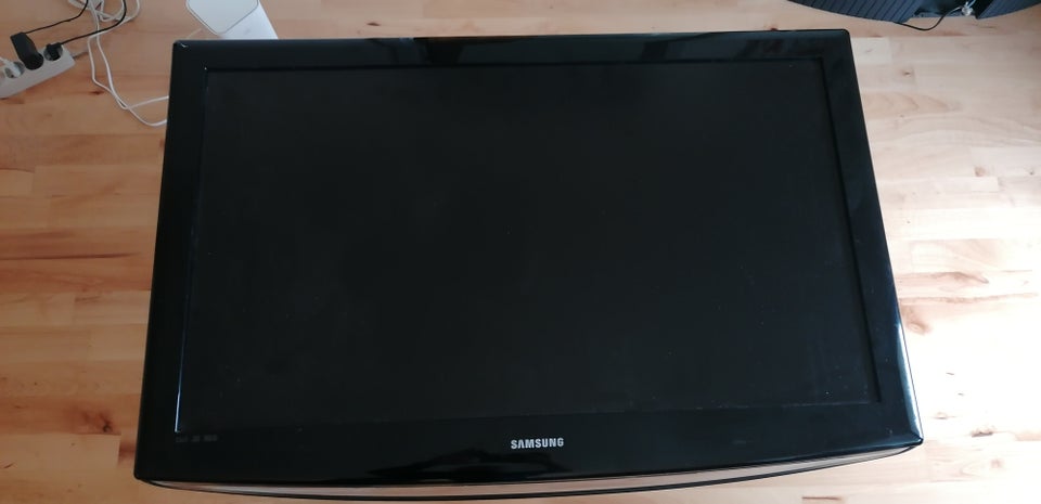 LCD, Samsung, 40"