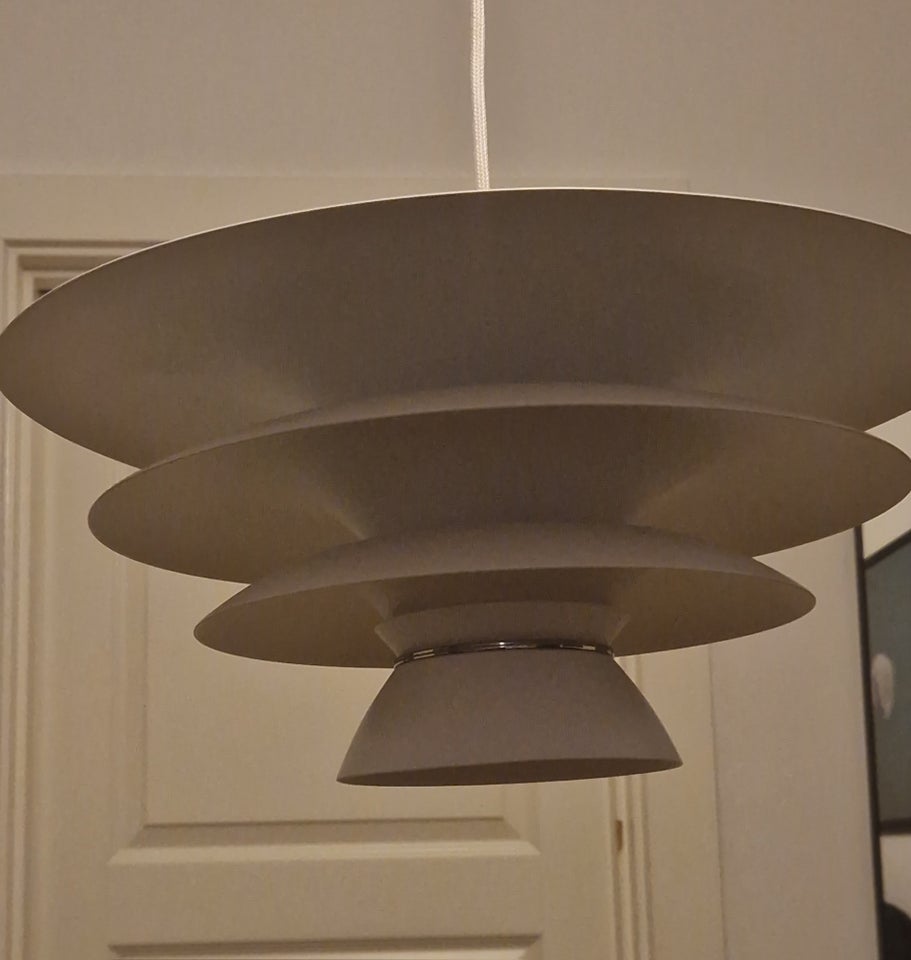 Hvid pendel lampe