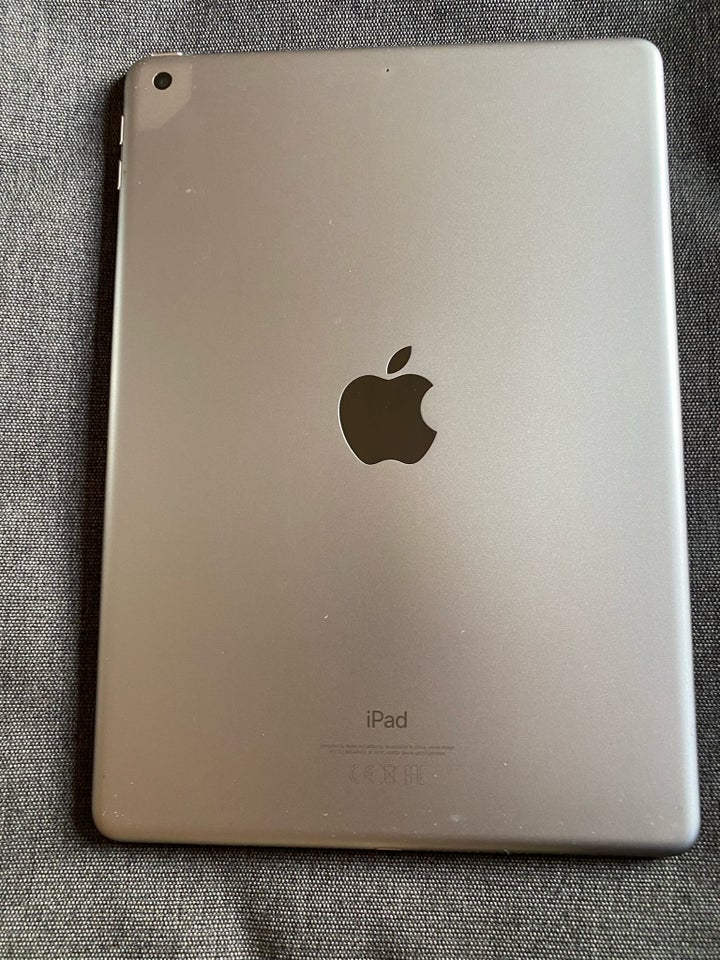 iPad 6, 128 GB, sort