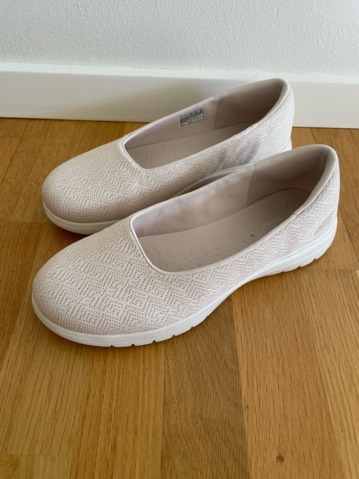 Ballerinasko, str. 39, Skechers