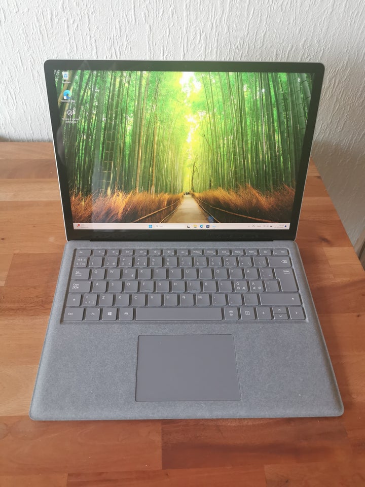 Microsoft Surface laptop,