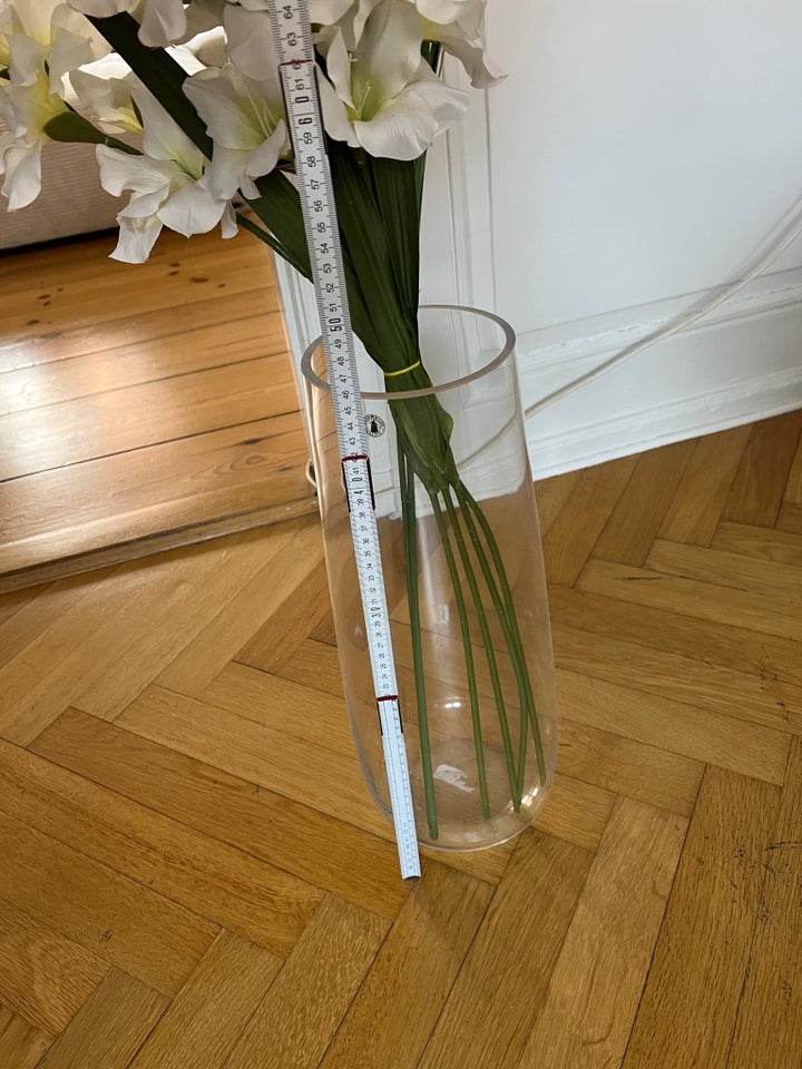 Vase Vase med falske blomster