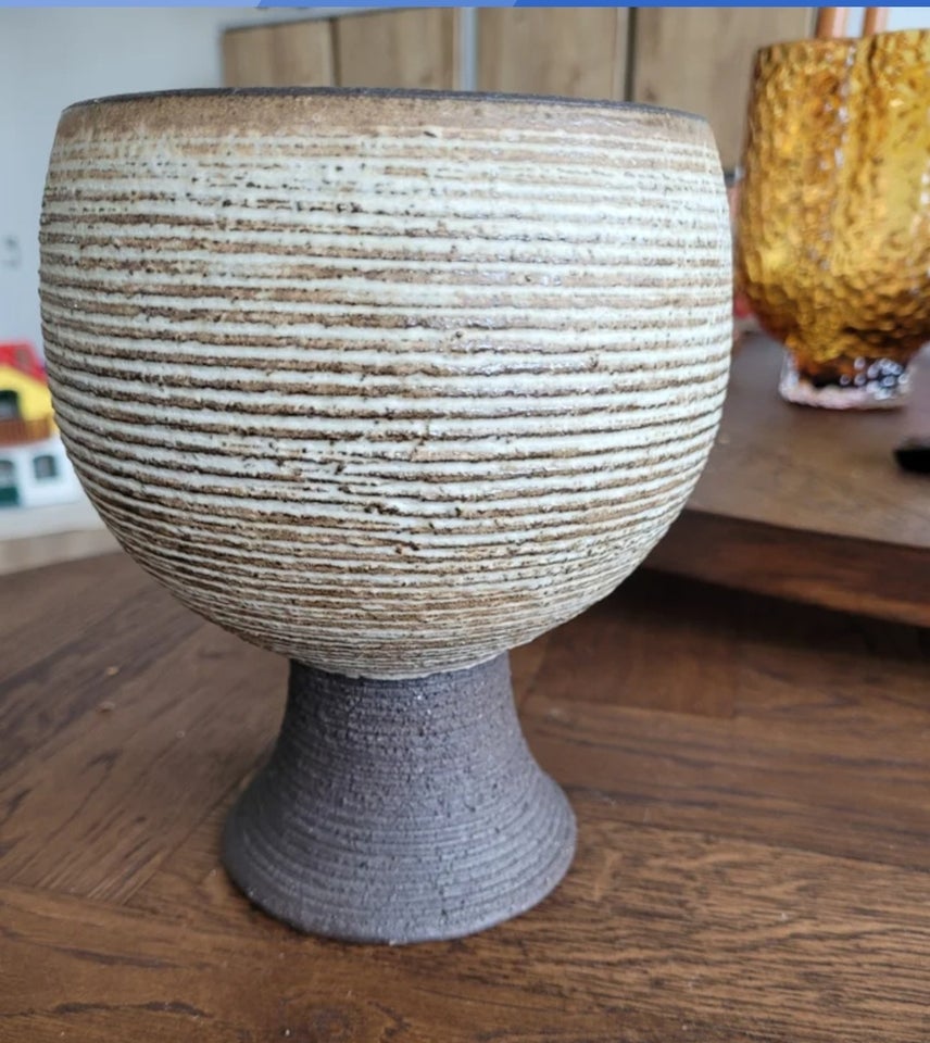 Vase Løvemose