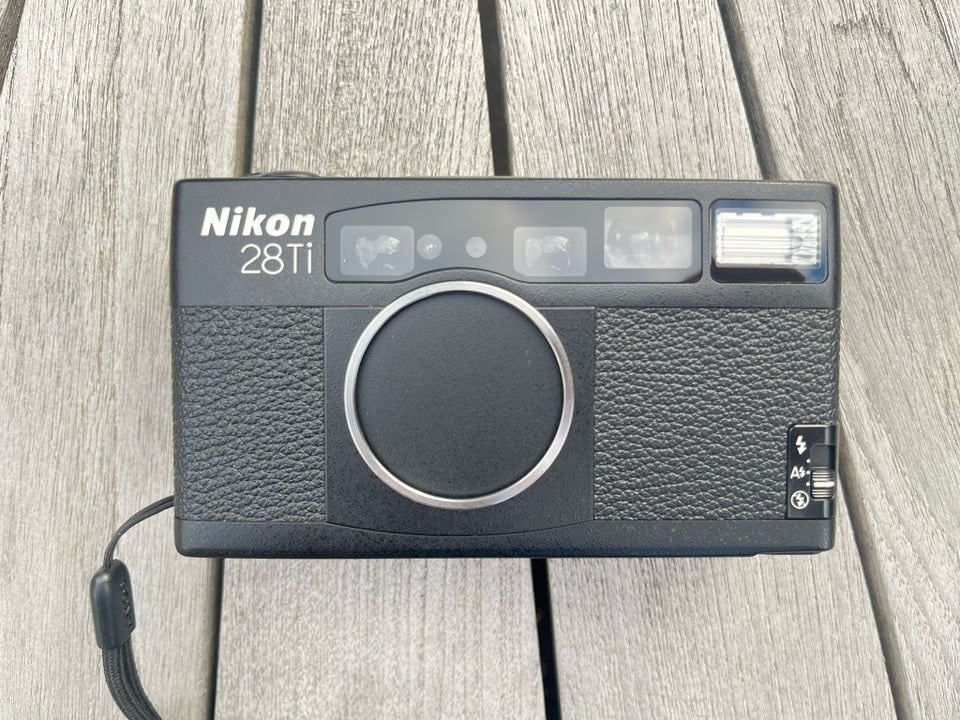 Nikon, Nikon 28Ti, Perfekt