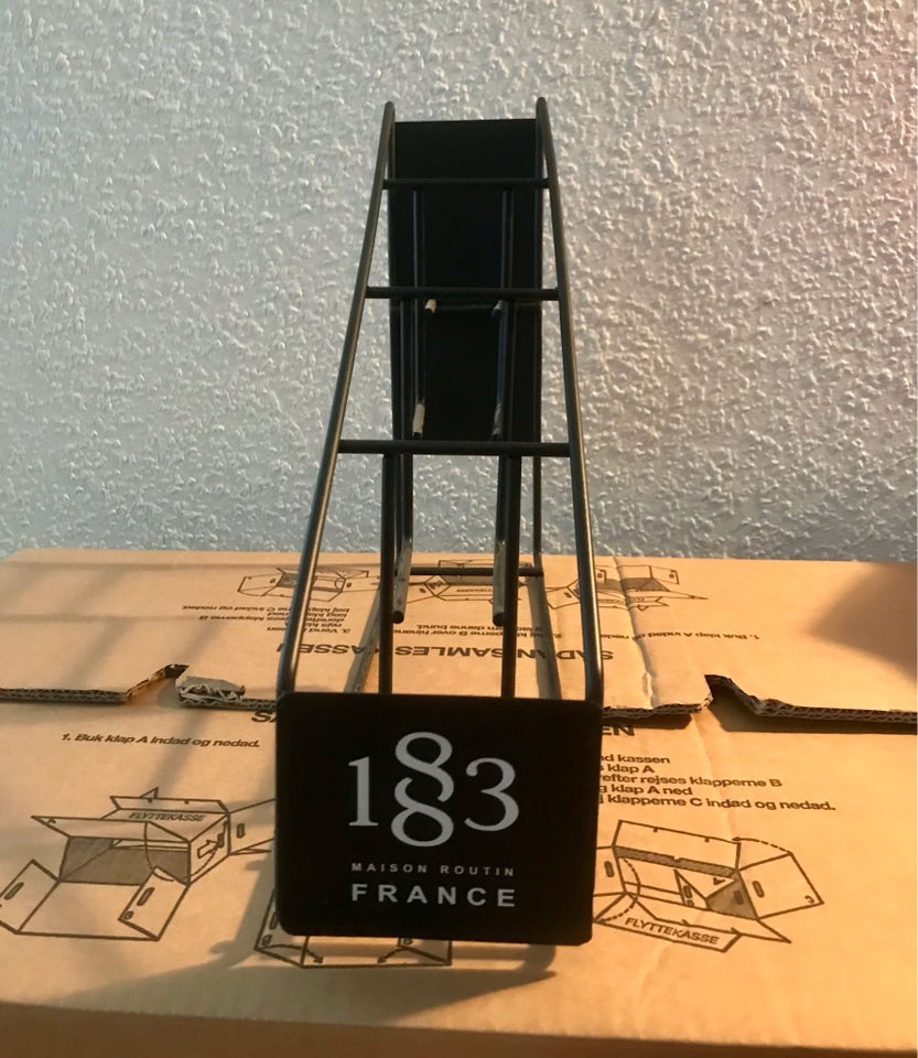 1883 Display Stander til sirup 4