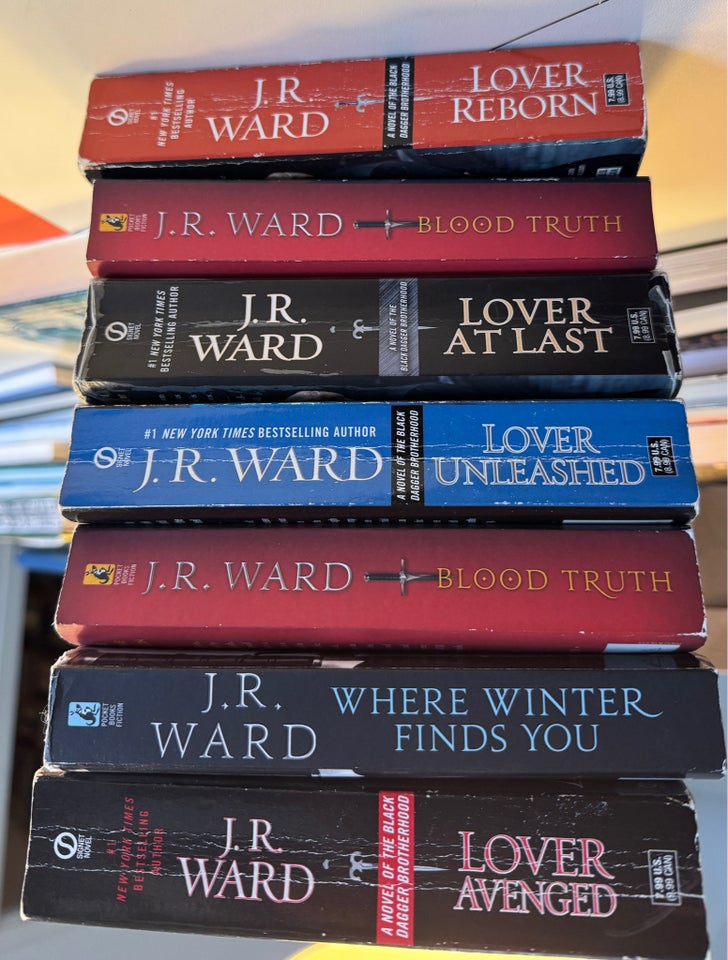 The Black dagger Brotherhood, J. R.