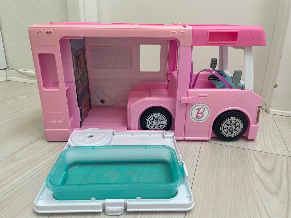 Barbie, Autocamper