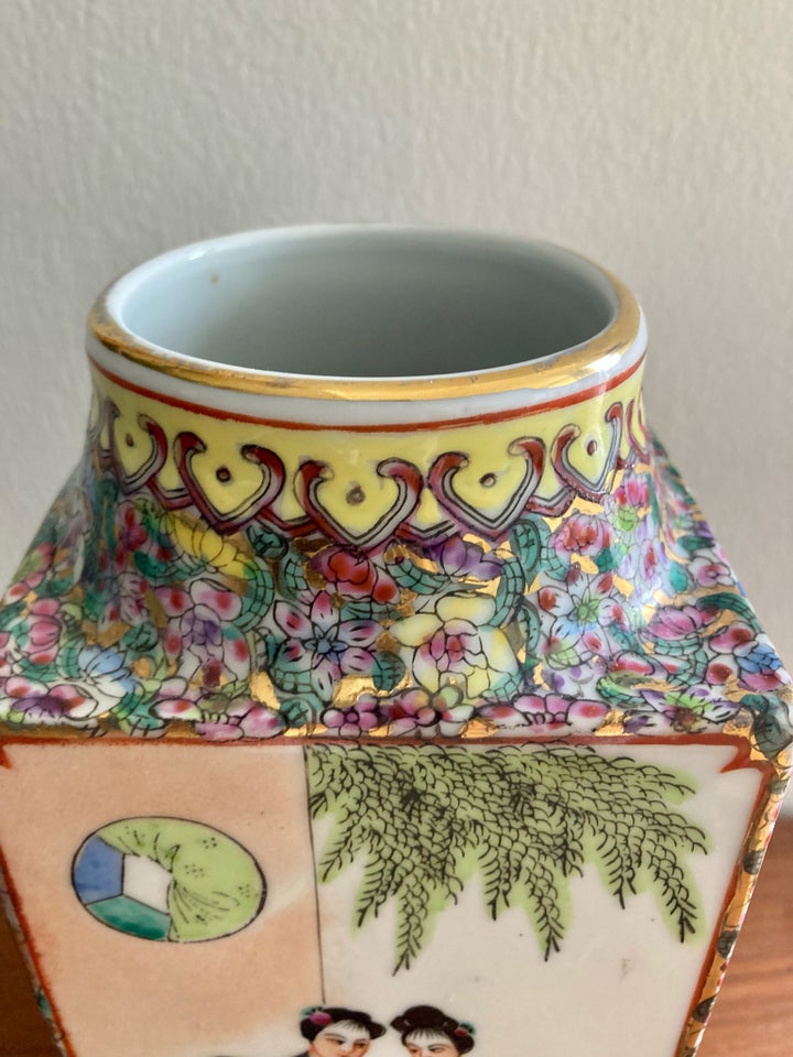 Porcelæn Kinesisk vase med flot