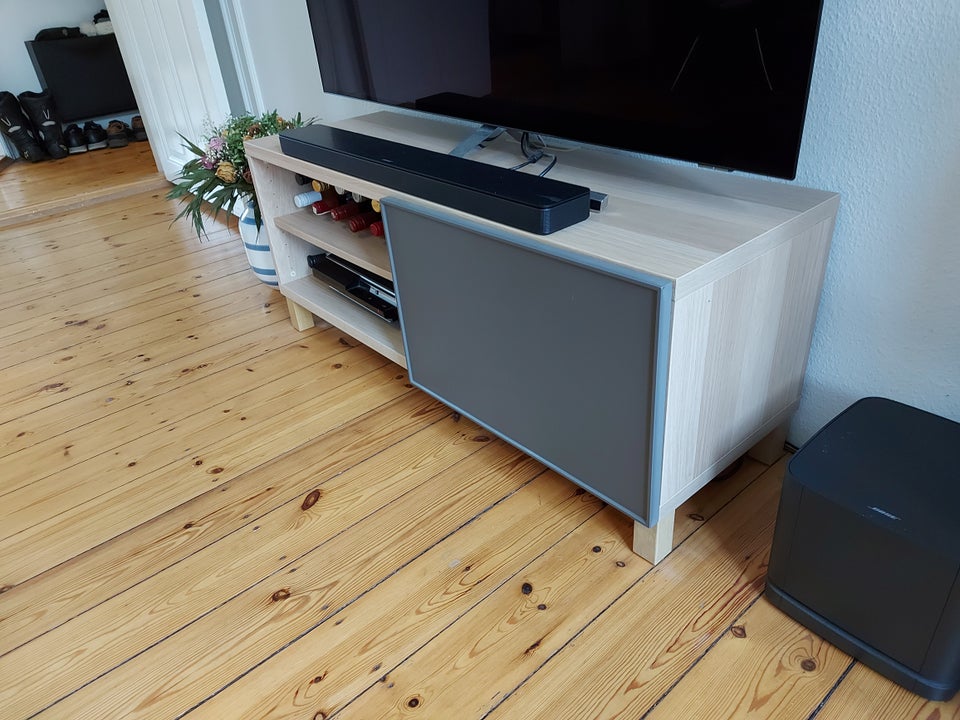 Tv bord, IKEA, b: 42 l: 120 h: 49