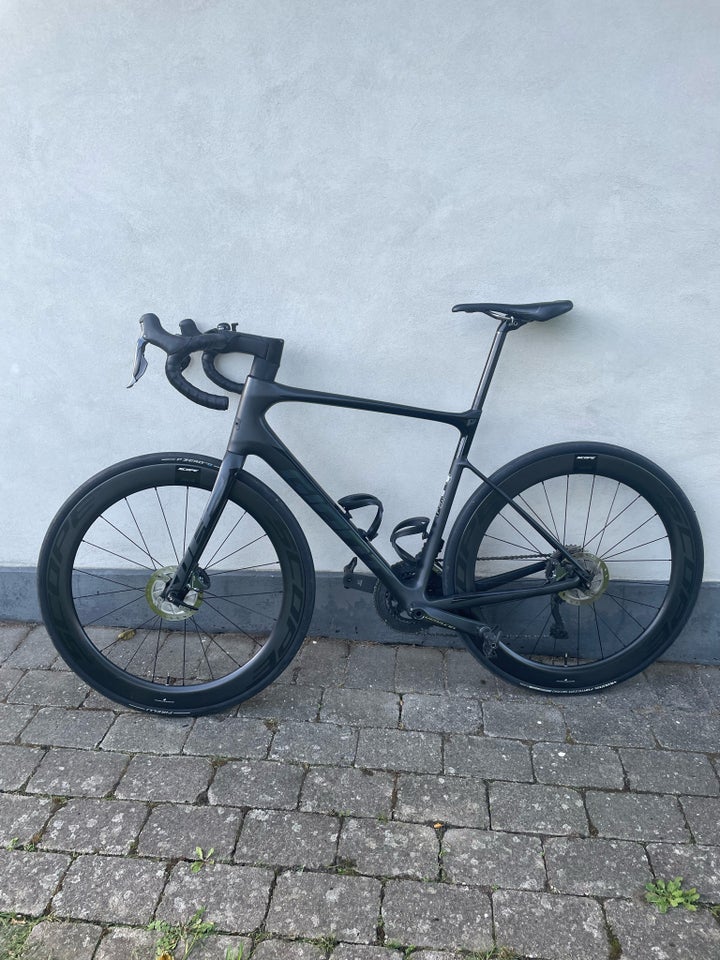 Herreracer, Giant Defy Advanced