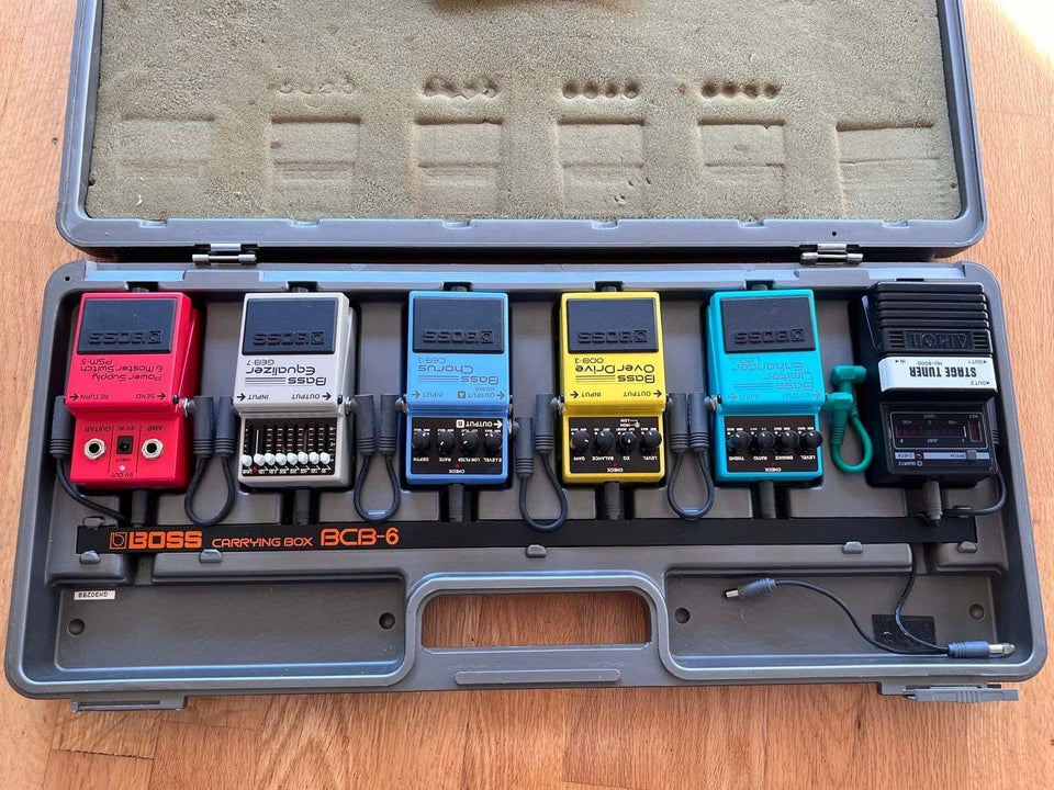 BOSS BASS PEDALBOARD, Boss