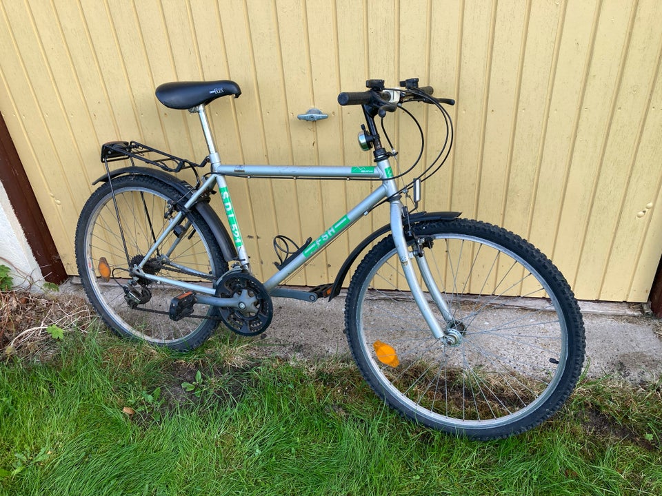 andet mærke, anden mountainbike,