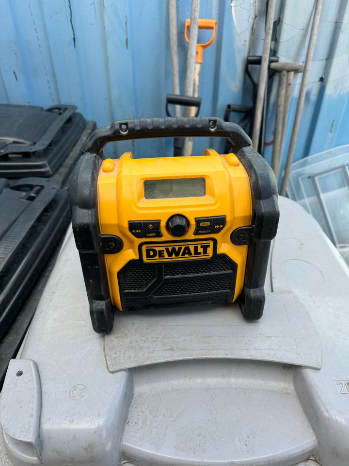 Radio, DeWalt