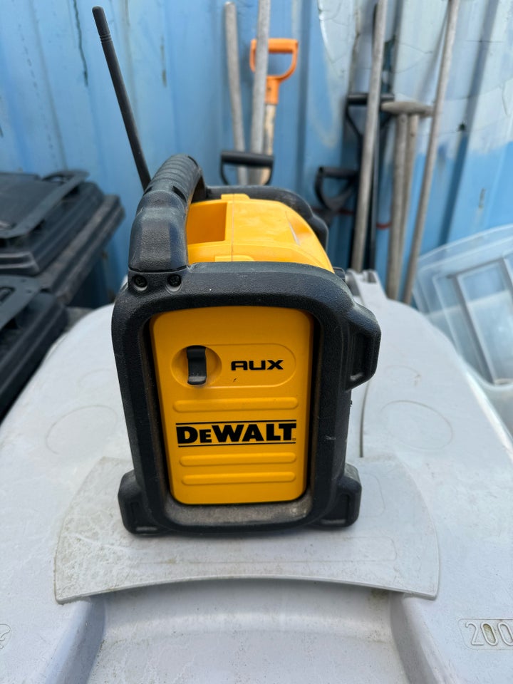 Radio, DeWalt