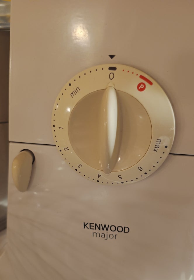 Køkkenmaskine Kenwood KM615