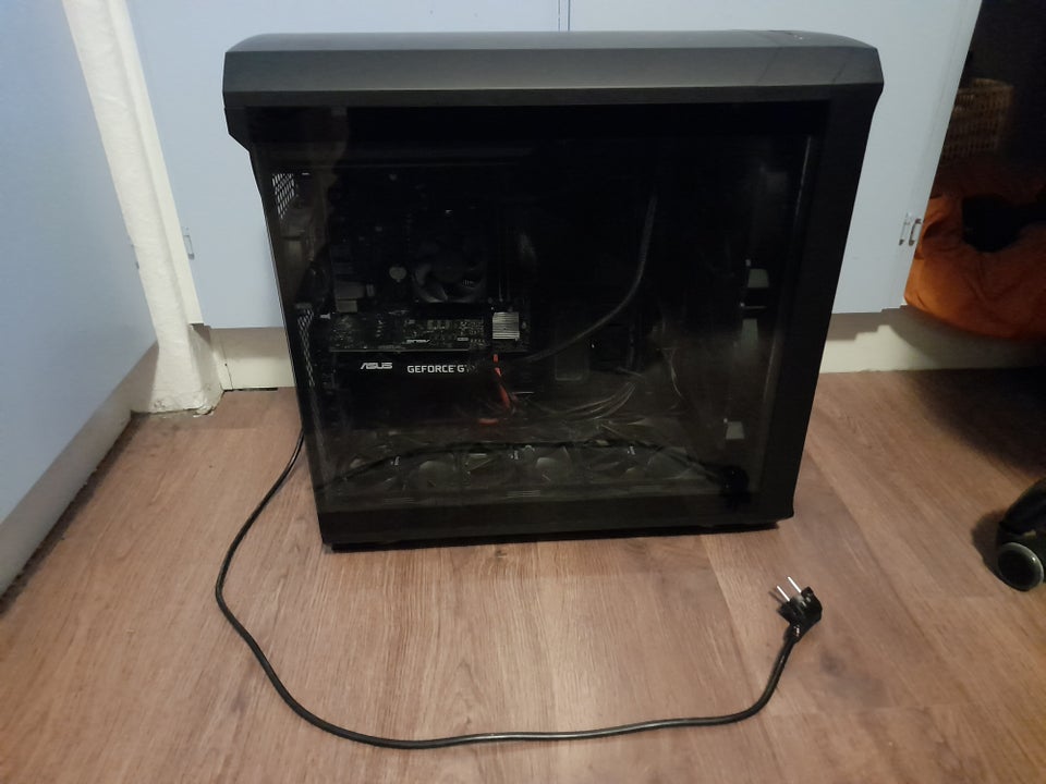 Selvbyg, Fractal Design Torrent,