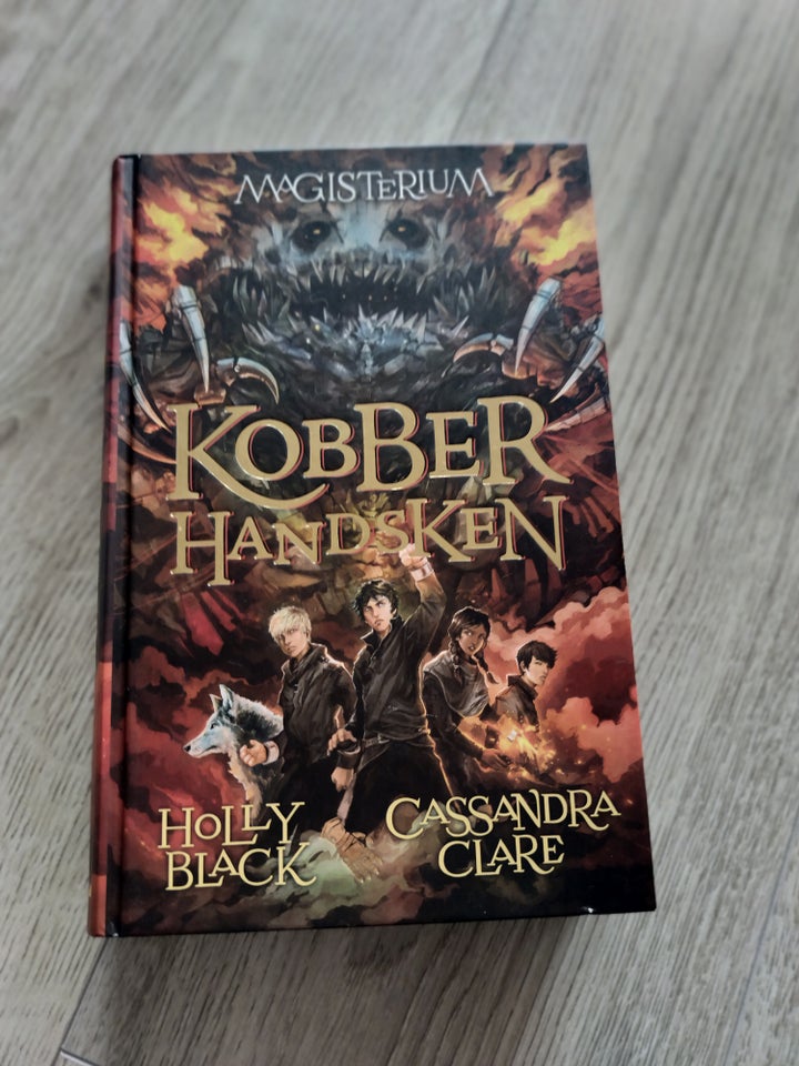 Kobberhandsken, Holly Black 