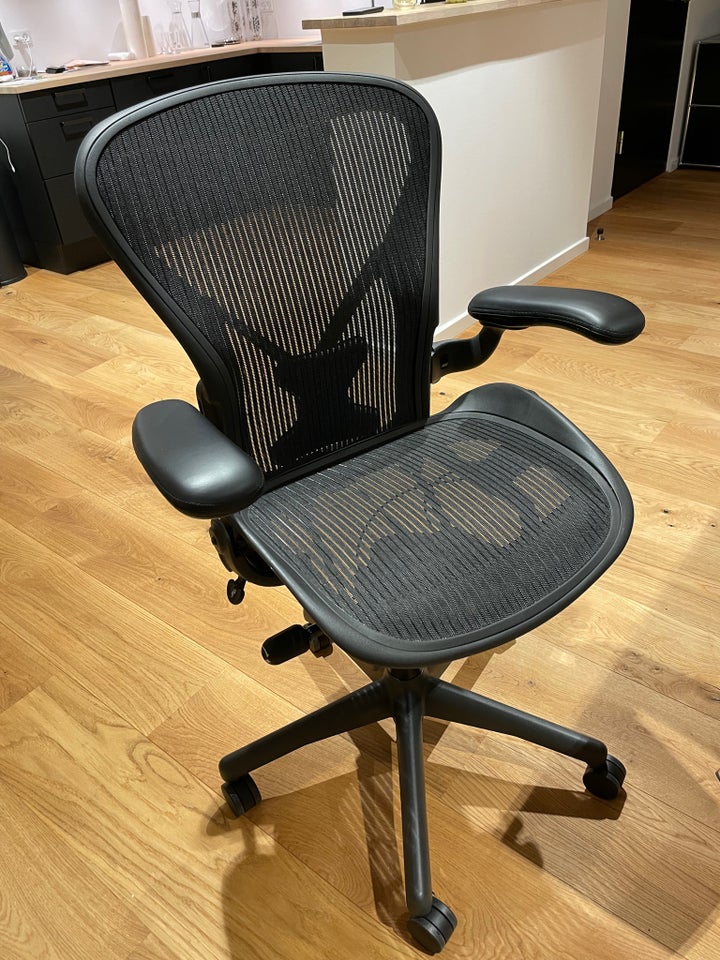 Kontorstol Herman Miller aeron