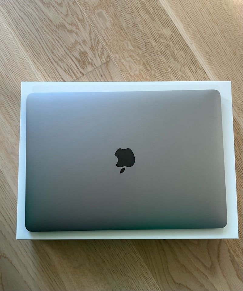 MacBook Air, Retina, 13”