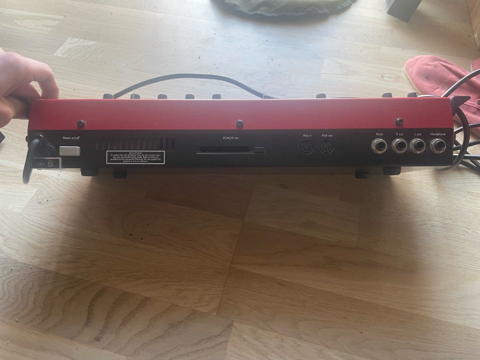 Synthesizer, Clavia Nord Lead Rack