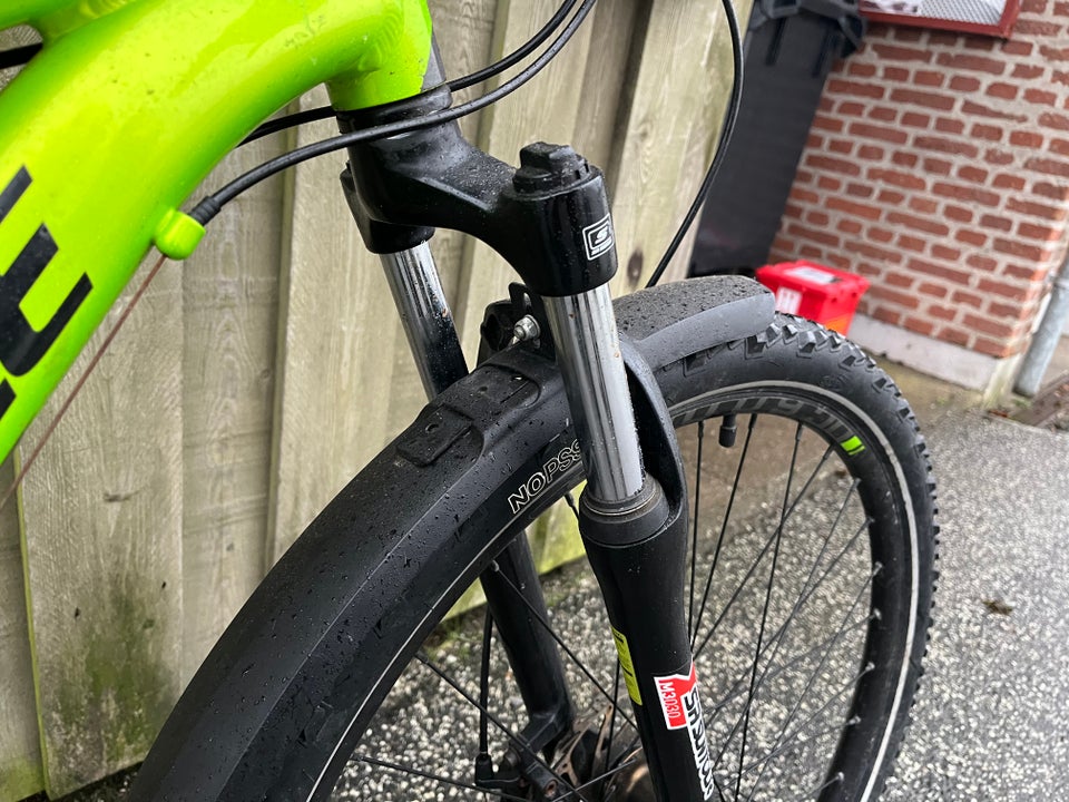 Cannondale catalyst 4, hardtail,