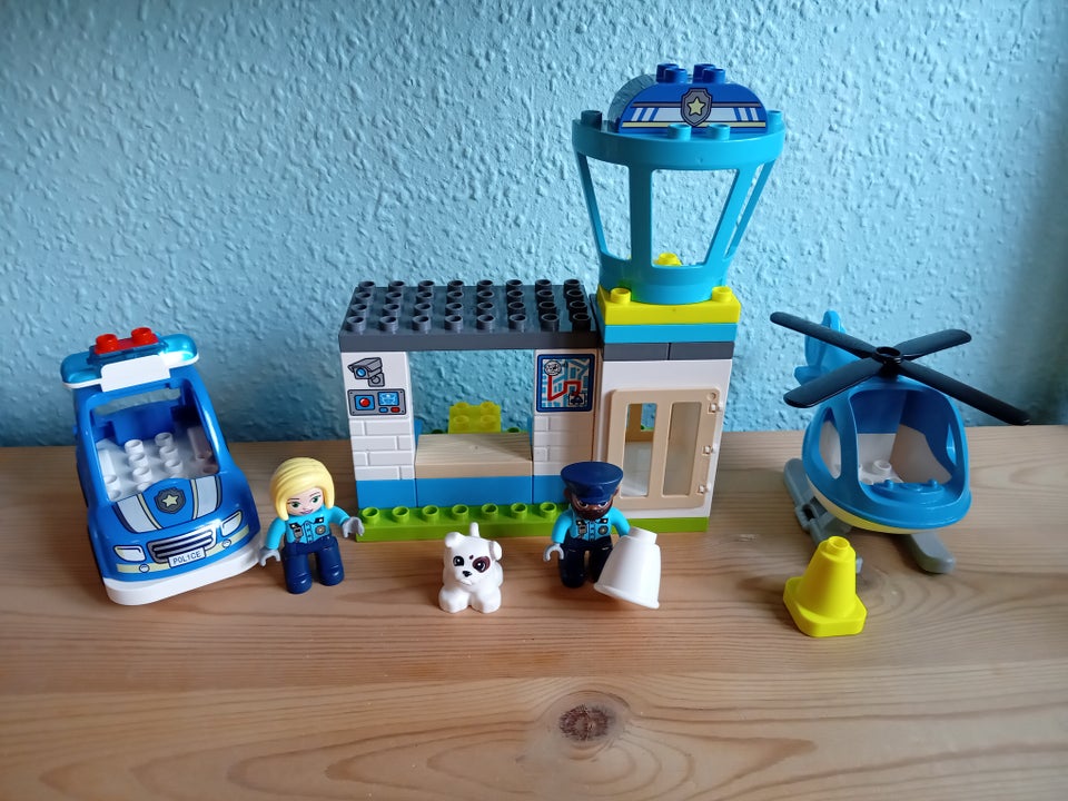 Lego Duplo, 10959 politistation og