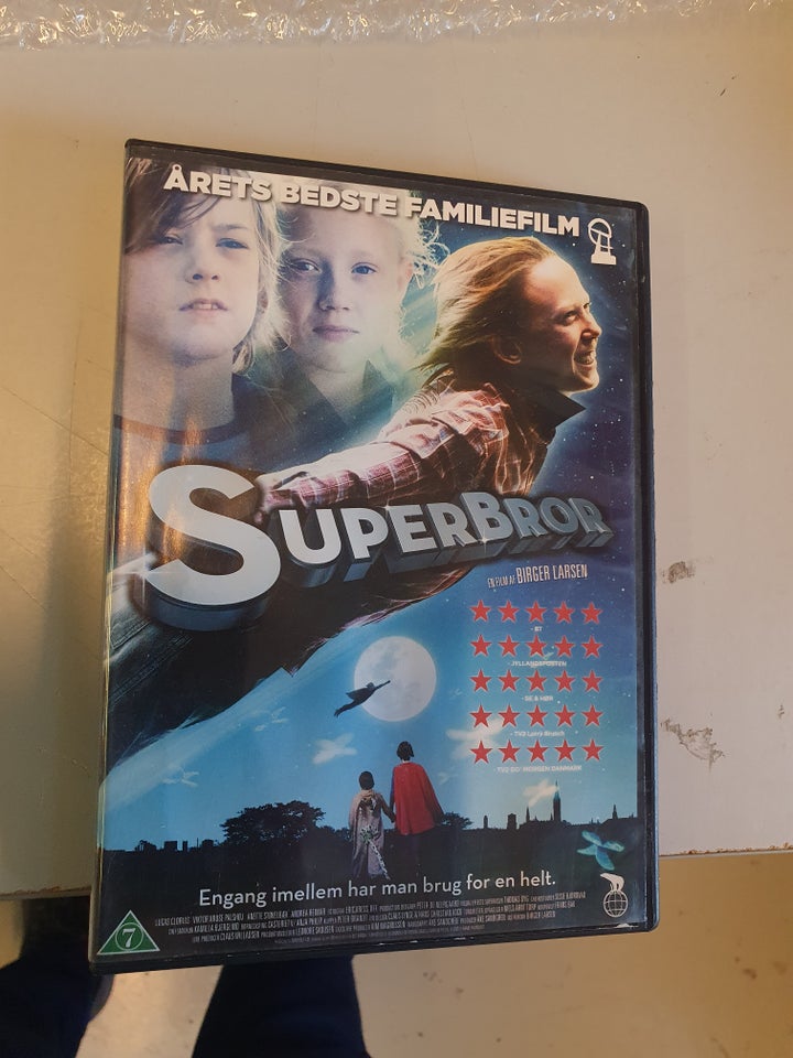 Superbror DVD familiefilm