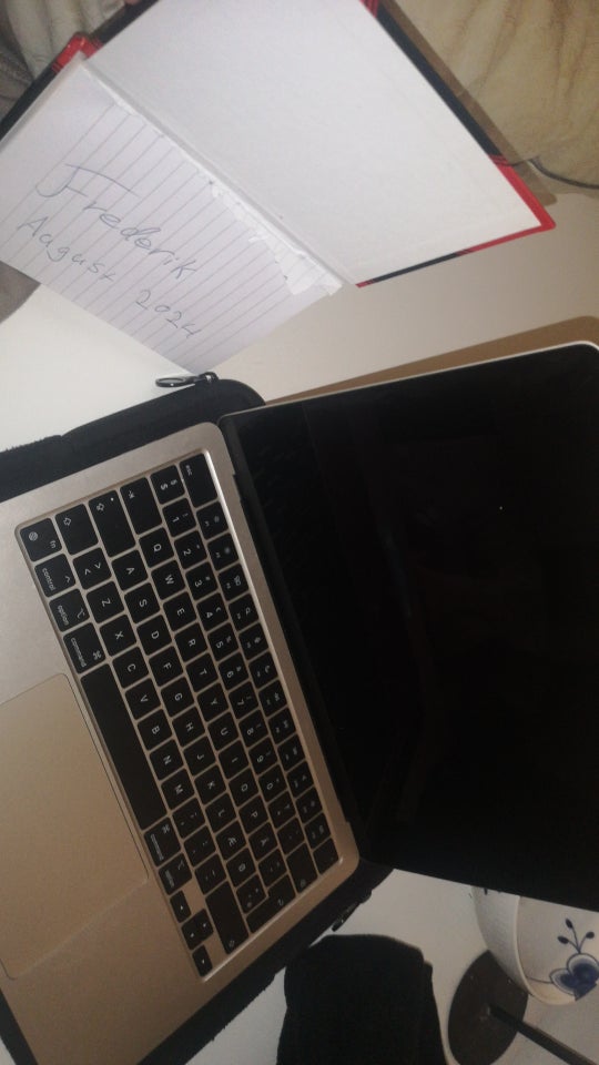 Andet t andet mærke Macbook air