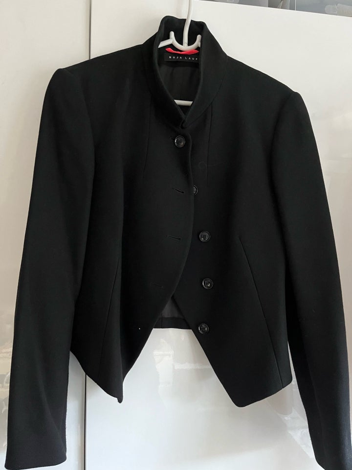 Blazer, str. 40, Naja Lauf