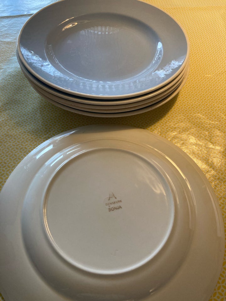 Porcelæn 6 frokosttallerkener 