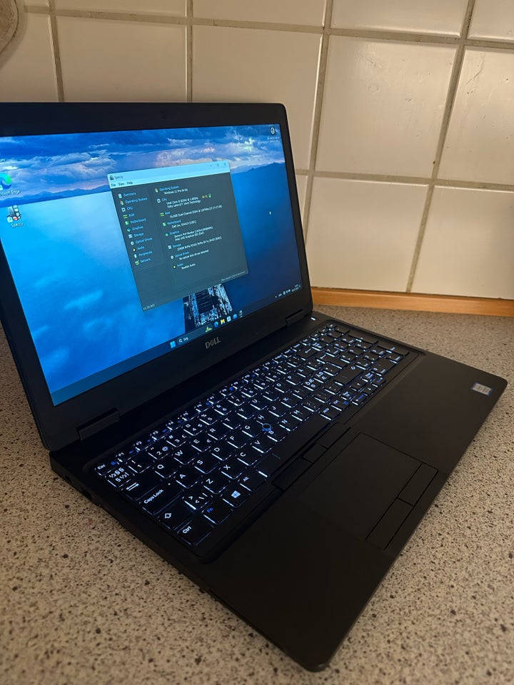 Dell Latitude 5590, 1.6 GHz, 16 GB