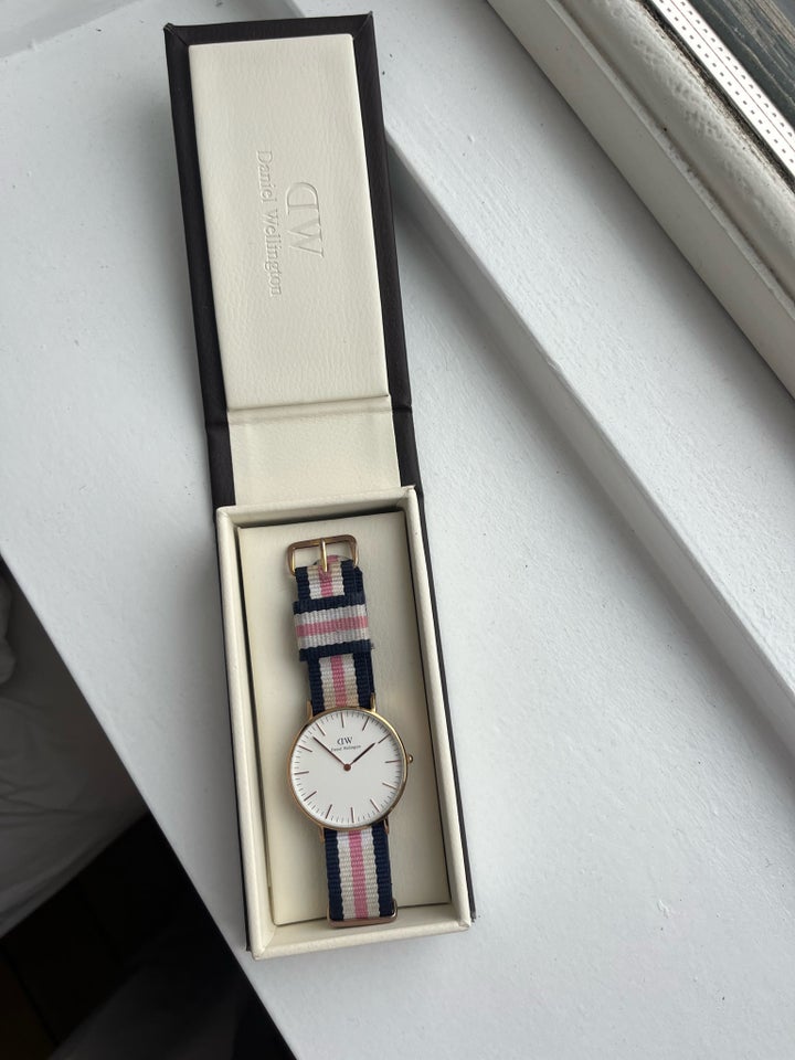 Dameur, Daniel Wellington