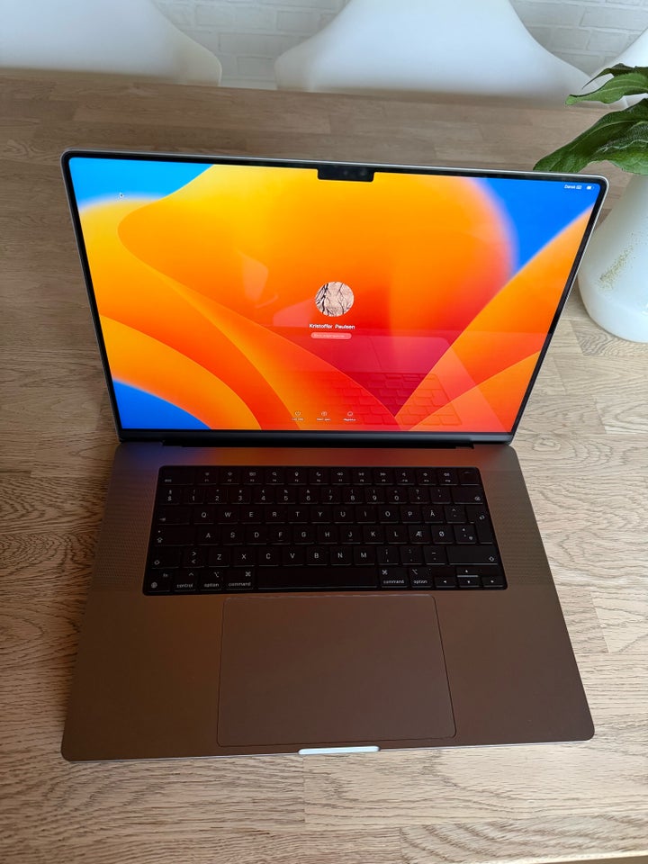 MacBook Pro, 16’ M1, 16 GB ram