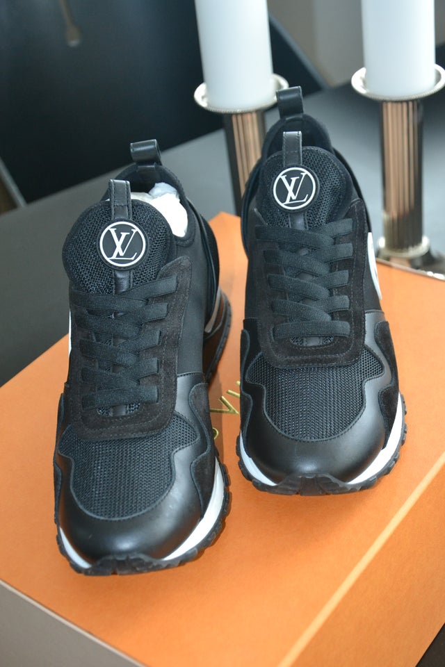 Sneakers, str. 39,5, Louis Vuitton