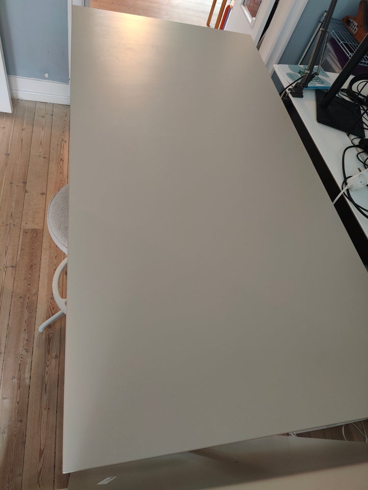 Skrivebord, Ikea, b: 160 d: 80