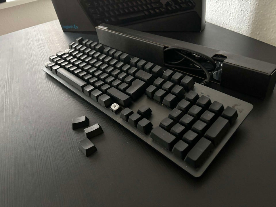 Gaming Logitech  G513 Carbon