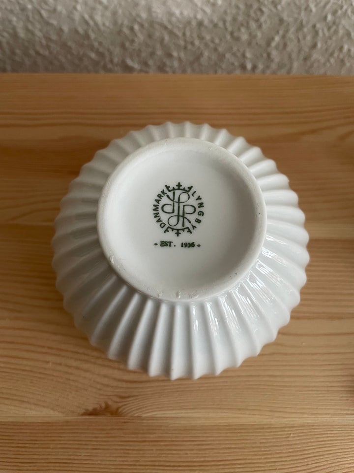 Skål, Lyngby Porcelæn