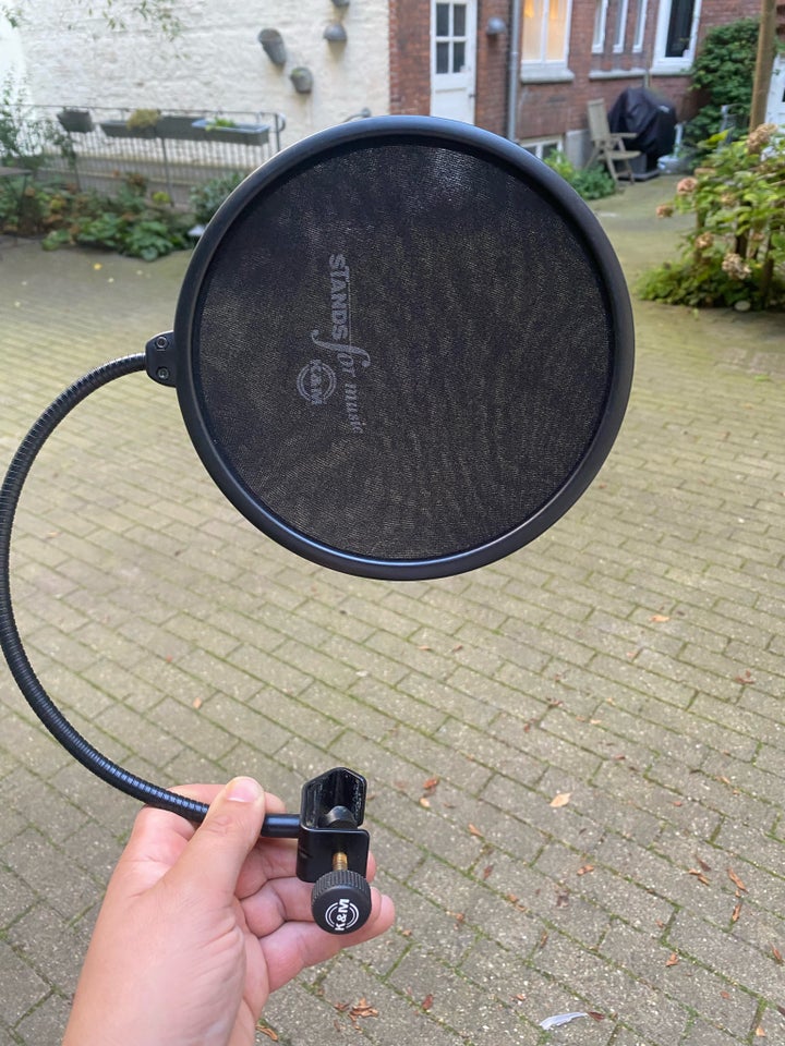 Pop filter