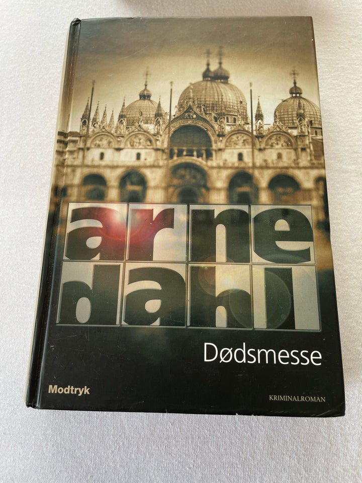 Dødsmesse, Arne Dahl , genre: krimi