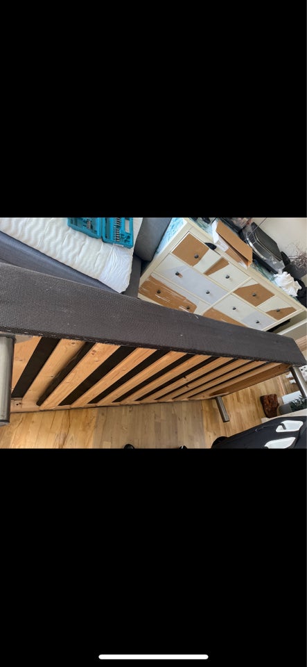 Enkeltseng, Ikea, b: 90 l: 200 h: 50