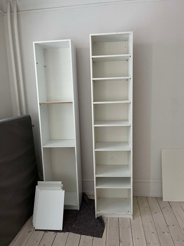 Andet skab, IKEA, b: 50 d: 36 h: 237